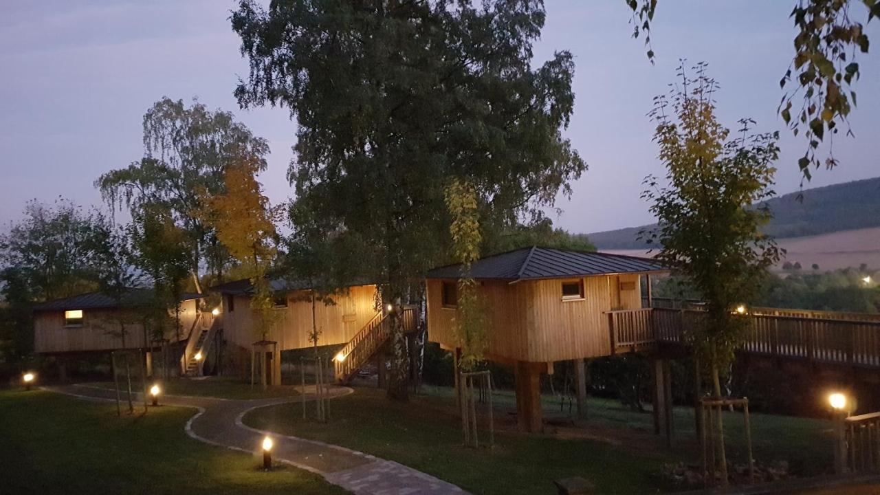 Hotel Waldquelle - Baumhaushotel Aerzen المظهر الخارجي الصورة
